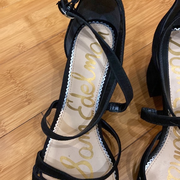 Sam Edelman 2.5 inch heels with cute straps - Picture 3 of 7